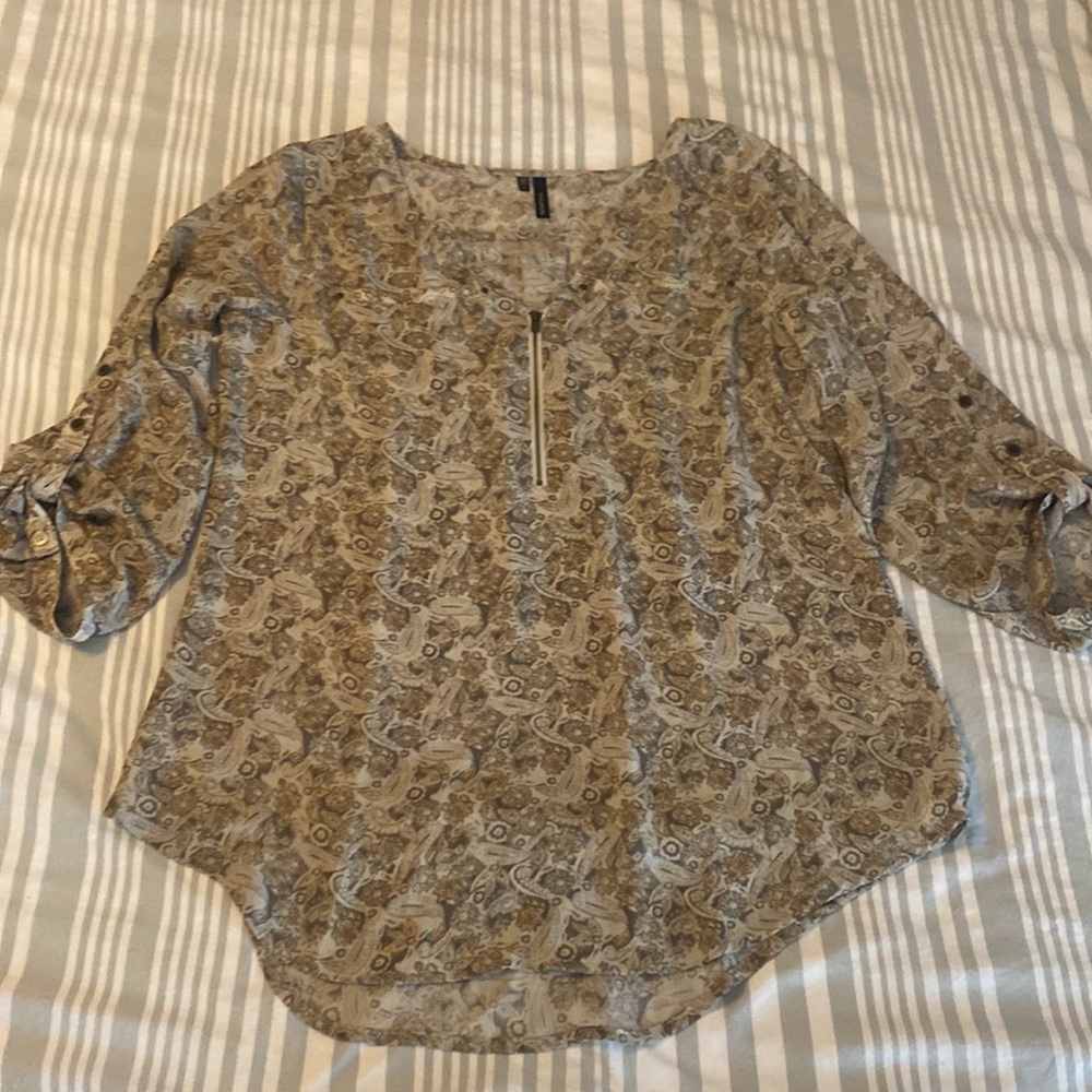 Lot of Maurice’s tops - Picture 3 of 16